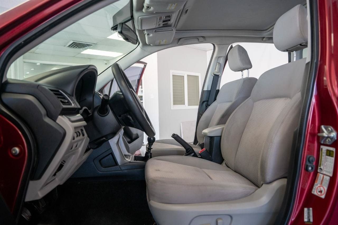 Used 2016 Subaru Forester 2.5i Premium AWD/4WD image 11