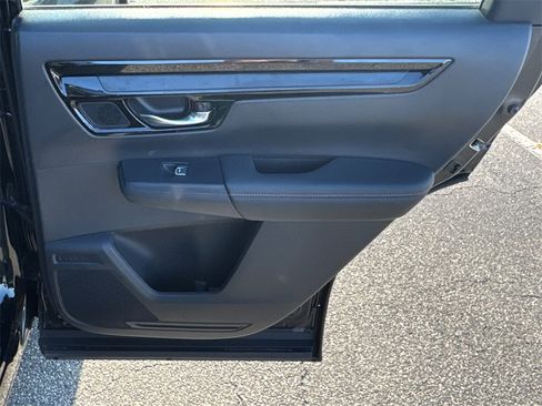 Used 2025 Honda CR-V Sport Touring image 16