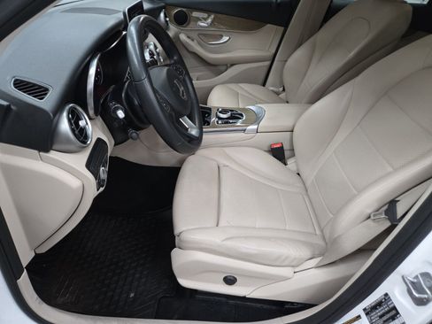 Used 2018 Mercedes-Benz GLC 300 4MATIC image 7