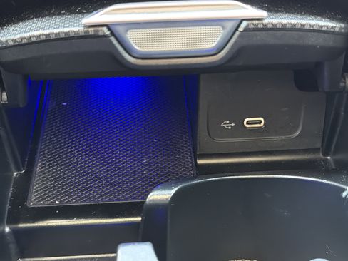 Used 2023 Mercedes-Benz C 300 4MATIC Sedan image 7