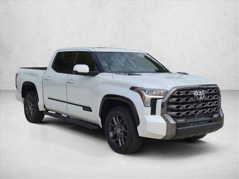 Used 2023 Toyota Tundra Platinum AWD/4WD image 3