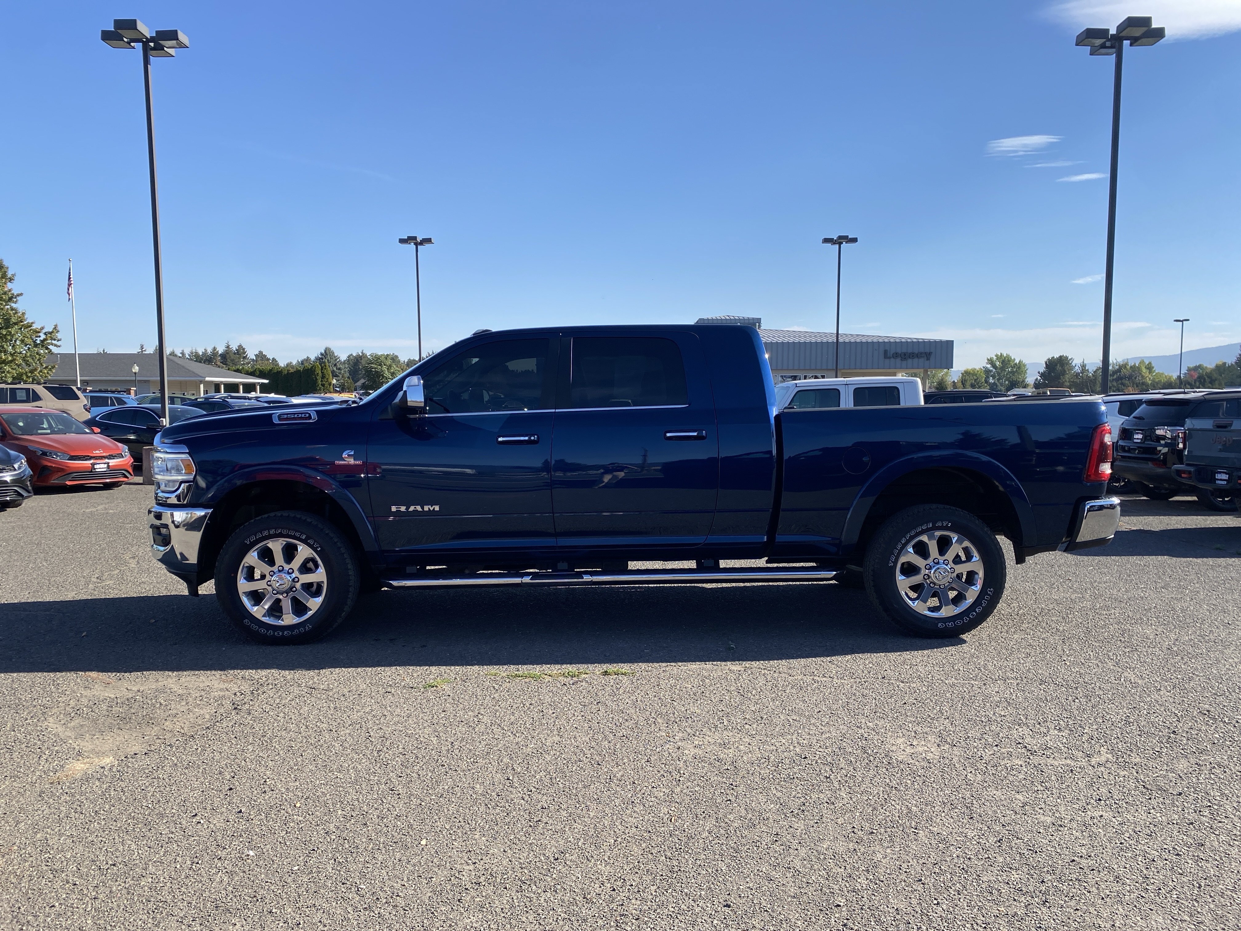 Used 2022 RAM 3500 Laramie AWD/4WD image 6