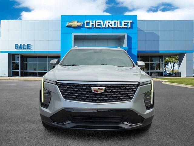 Used 2024 Cadillac XT4 Premium Luxury FWD image 8