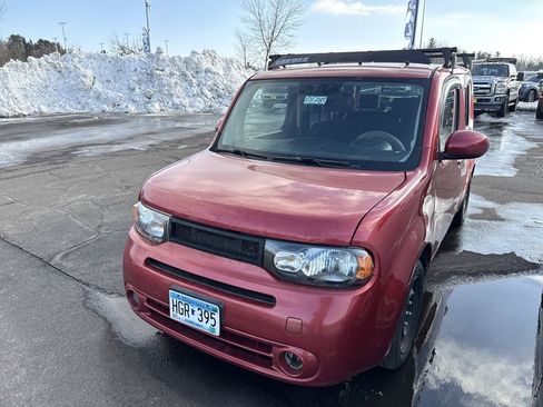 Used 2010 Nissan Cube 1.8 S w/ Interior Illumination Pkg image 2