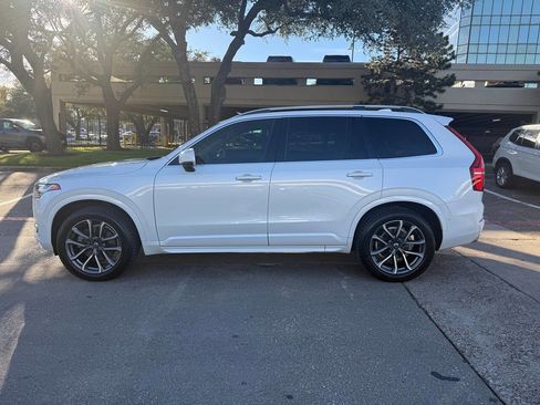 Used 2016 Volvo XC90 T6 Momentum w/ Protection Package Plus image 3