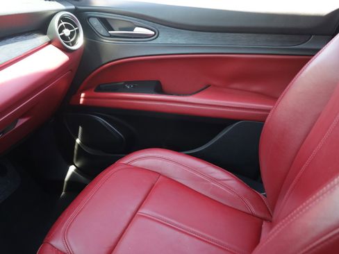Used 2021 Alfa Romeo Stelvio Sprint w/ Active Assist 1 Package RWD image 12