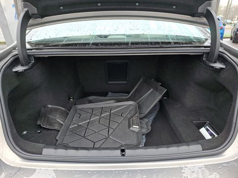 Used 2024 BMW 760i xDrive w/ Executive Package image 30