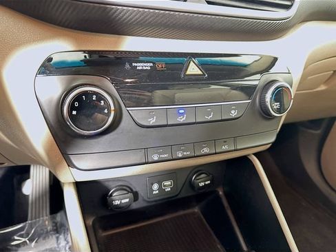 Used 2019 Hyundai Tucson SE AWD/4WD image 20