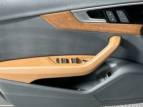 Used 2022 Audi A4 2.0T Premium w/ Convenience Package image 21