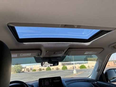 Certified 2021 Nissan Armada Platinum w/ Captain's Chairs Package RWD image 19