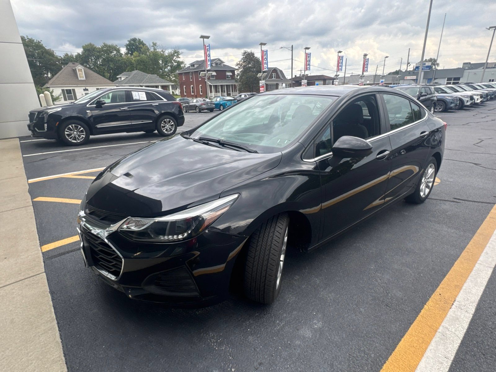 Used 2019 Chevrolet Cruze LT w/ LT Fleet Convenience Package FWD image 1