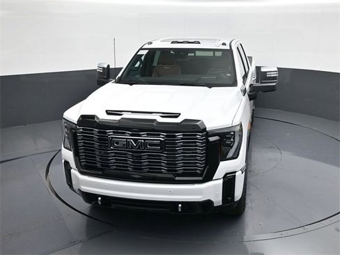Used 2025 GMC Sierra 2500 Denali Ultimate image 14