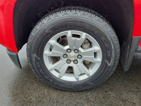 Used 2015 Chevrolet Colorado LT w/ Luxury Package image 24