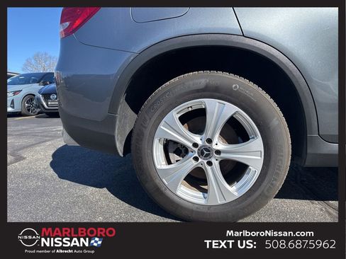 Used 2019 Mercedes-Benz GLC 300 4MATIC image 9