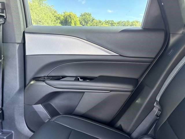 Certified 2024 Cadillac Lyriq Tech AWD/4WD image 15