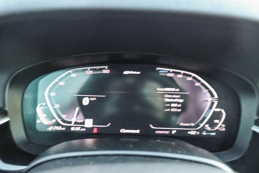 Used 2020 BMW 530e w/ M Sport Package RWD image 25