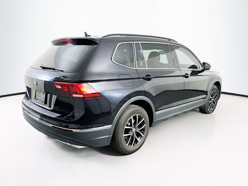 Used 2021 Volkswagen Tiguan SE image 9