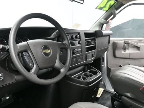Used 2024 Chevrolet Express 3500 LS RWD image 21