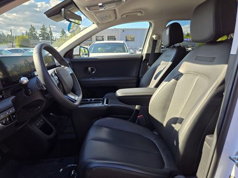 Used 2025 Hyundai Ioniq 5 SEL RWD image 19