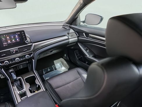 Used 2019 Honda Accord Sport image 29