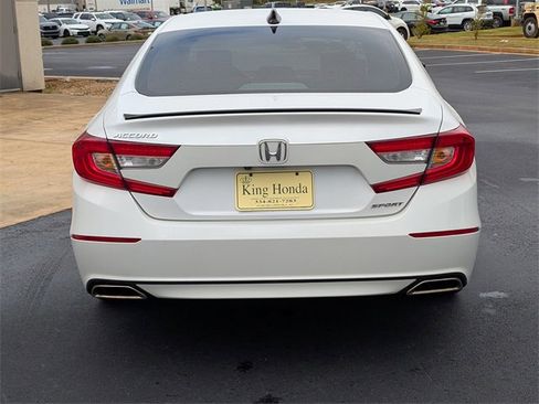 Used 2022 Honda Accord Sport image 9