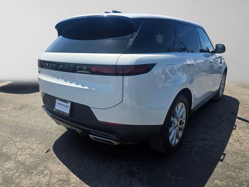 Used 2025 Land Rover Range Rover Sport SE AWD/4WD image 5
