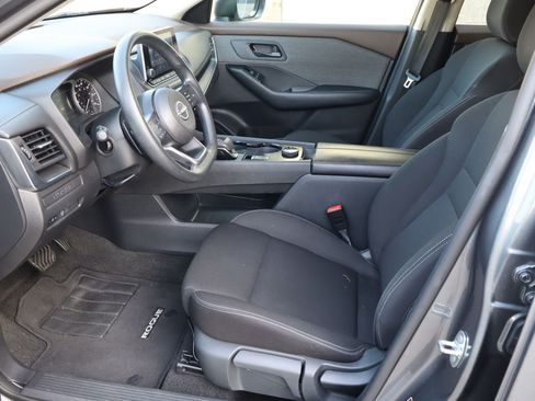 Used 2023 Nissan Rogue S AWD/4WD image 15
