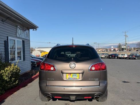 Used 2008 Buick Enclave CXL w/ Entertainment Package #4 image 5