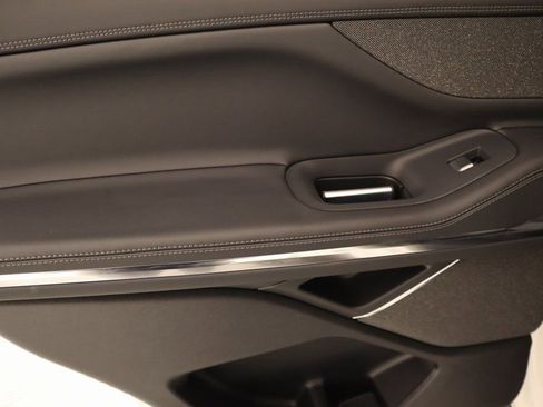 New 2025 Lincoln Navigator Reserve w/ Jet Appearance Package AWD/4WD image 18