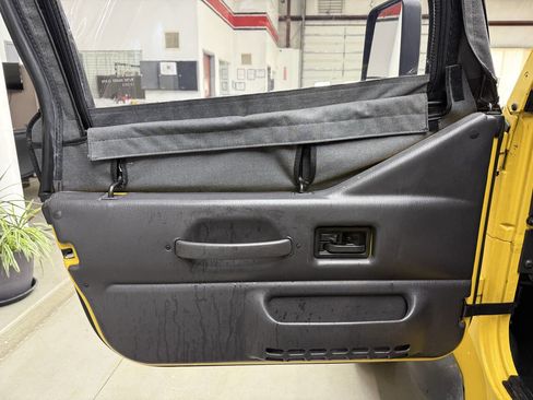 Used 2002 Jeep Wrangler SE AWD/4WD image 10