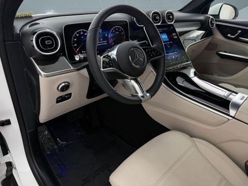 Certified 2026 Mercedes-Benz GLC 300 image 4
