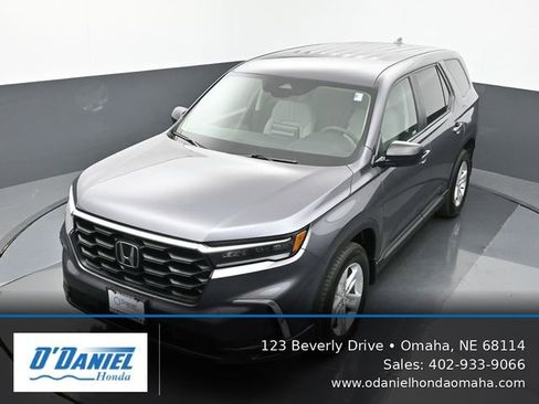 Used 2023 Honda Pilot LX image 21
