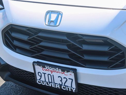 Used 2025 Honda HR-V Sport image 6