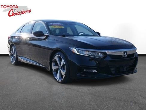 Used 2020 Honda Accord Touring image 3
