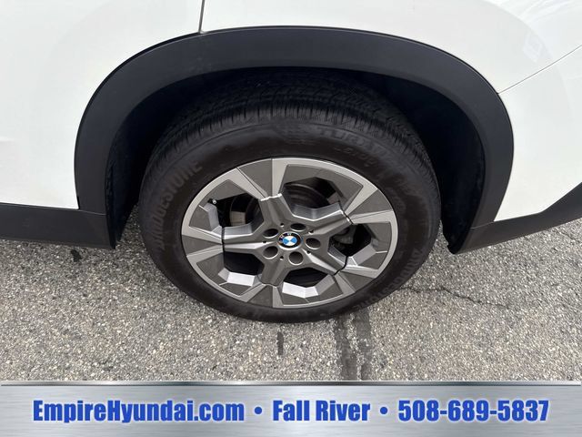 Used 2023 BMW X1 xDrive28i AWD/4WD image 14