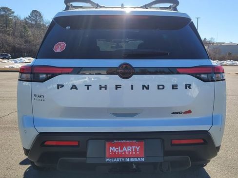 New 2026 Nissan Pathfinder Rock Creek w/ Rock Creek Premium Package AWD/4WD image 4