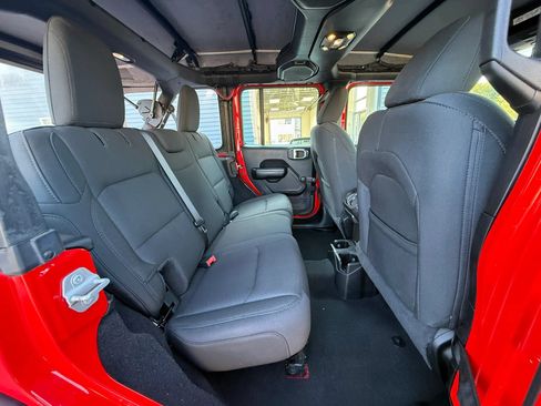 Used 2020 Jeep Wrangler Unlimited Sport AWD/4WD image 21