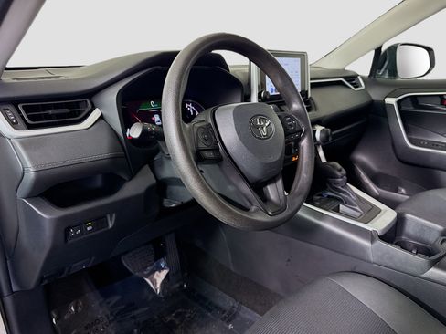 Used 2024 Toyota RAV4 LE FWD image 22