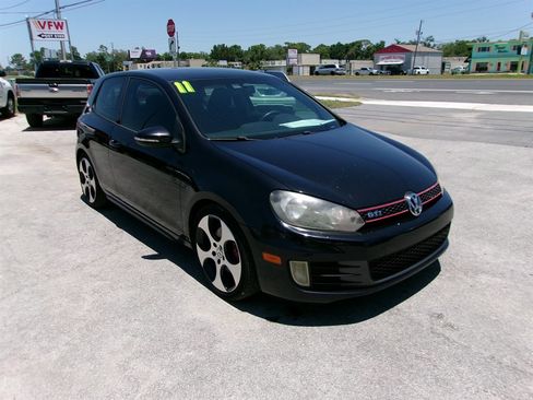Used 2011 Volkswagen GTI 2-Door FWD image 7
