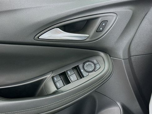 Used 2025 Buick Encore GX Preferred image 15