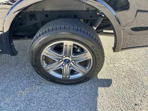 Used 2020 Ford F150 XLT w/ Equipment Group 302A Luxury image 14