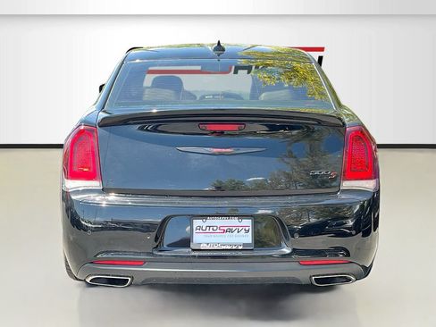 Used 2022 Chrysler 300 S w/ Comfort Group RWD image 6