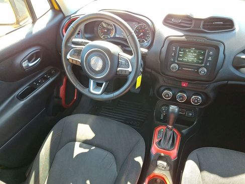 Used 2015 Jeep Renegade Trailhawk image 10