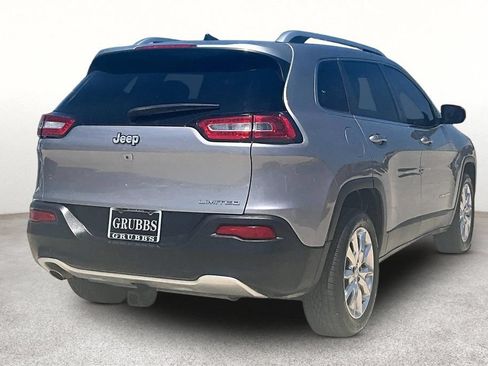Used 2016 Jeep Cherokee Limited FWD image 2