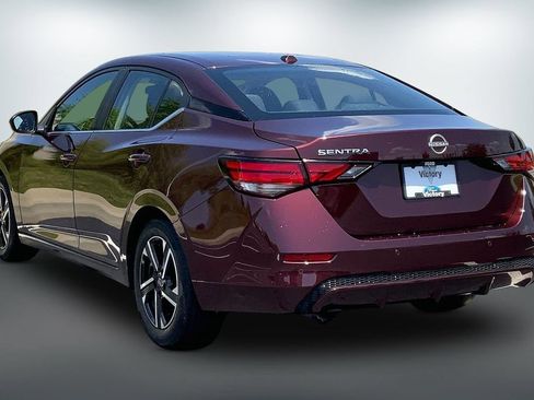 Used 2025 Nissan Sentra SV FWD image 11