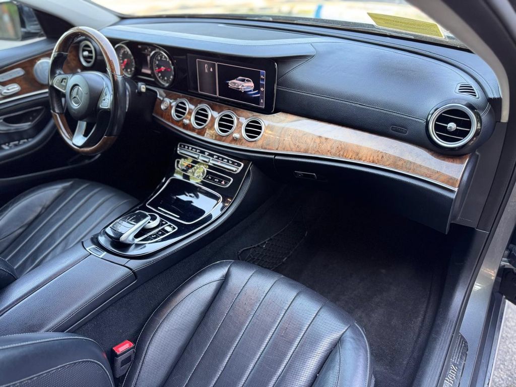 Used 2018 Mercedes-Benz E 400 4MATIC Wagon image 26