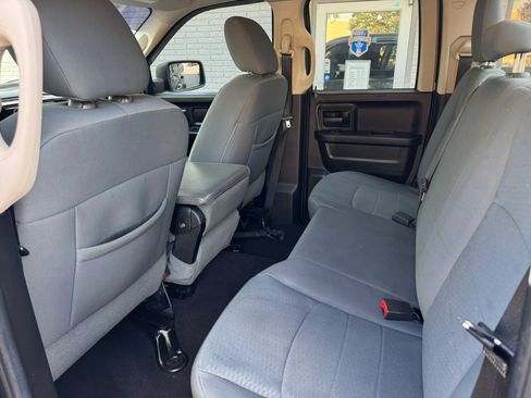Used 2013 RAM 1500 Express RWD image 17