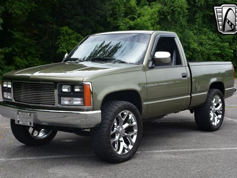 Used 1989 GMC Sierra 1500 4x4 Regular Cab image 2