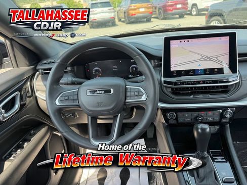 Used 2023 Jeep Compass High Altitude AWD/4WD image 28