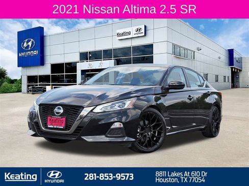 Used 2021 Nissan Altima 2.5 SR w/ SR Premium Package image 1